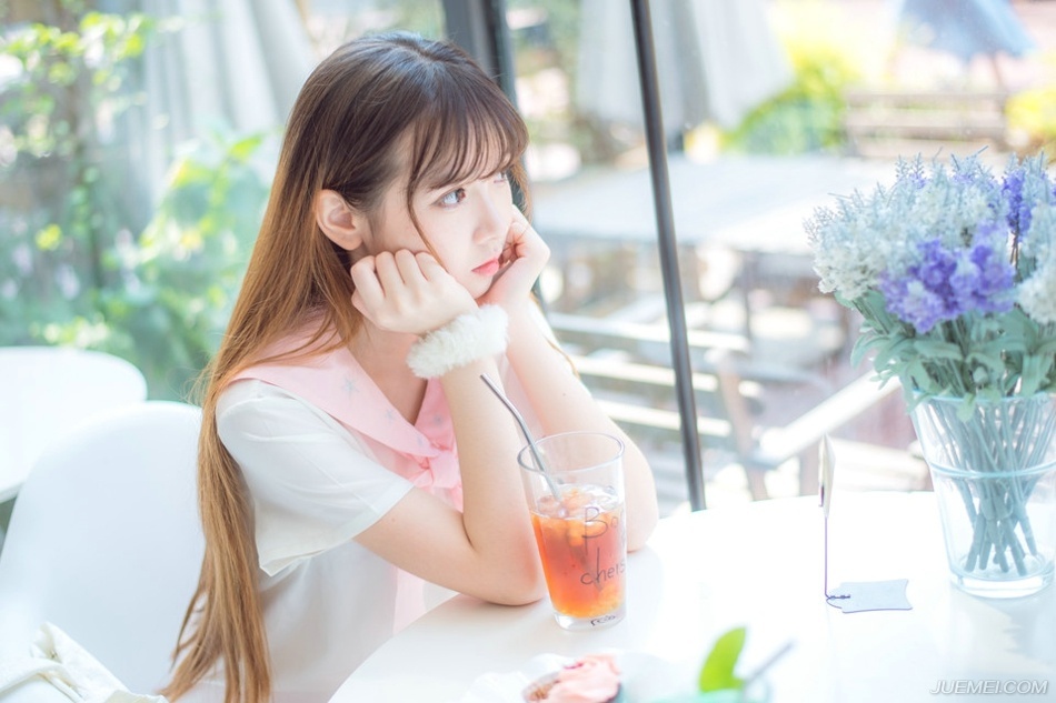 “你们……”刘璝颤抖着指着两人，又看了看孟达，一时间，不知道该说什么。